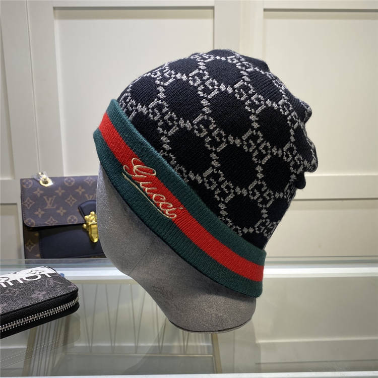 GG Stripes Design Beanies