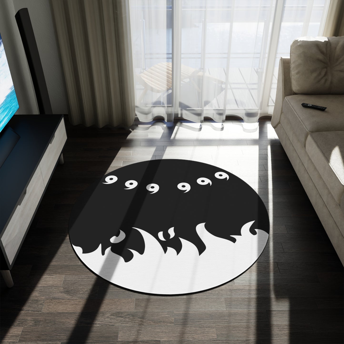 10 Tails Round Rug