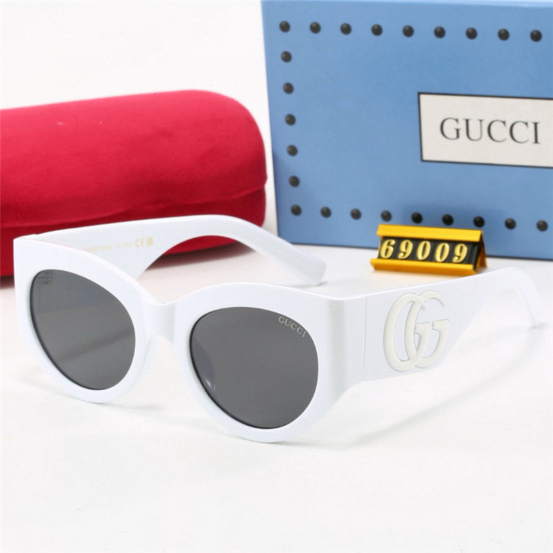 White GG Design Frame
