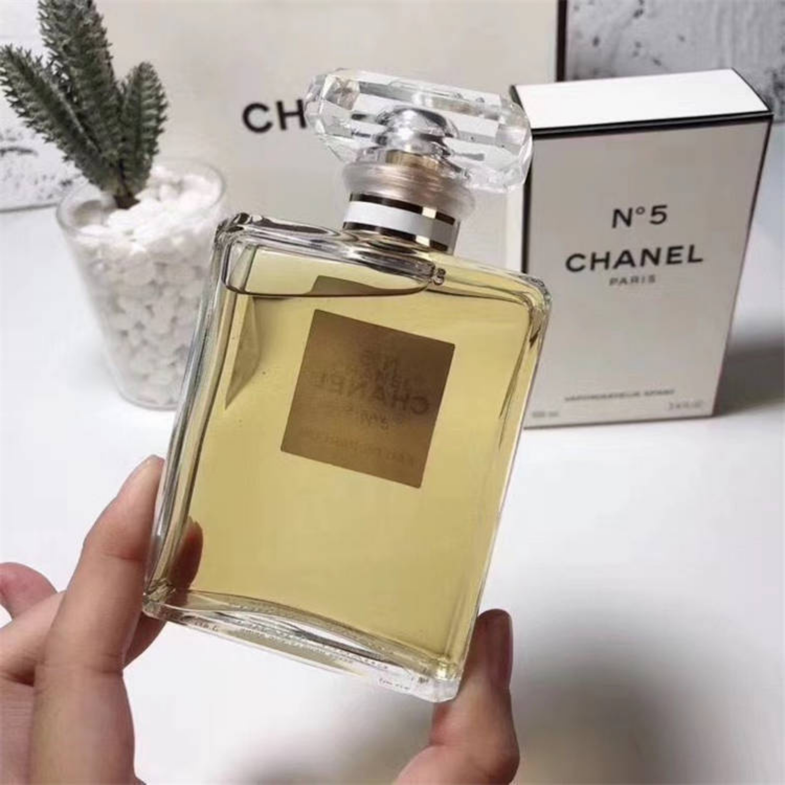 Classic Floral Aldehydic Women’s Eau de Parfum – Rich & Elegant Scent, 100ml - Image 4